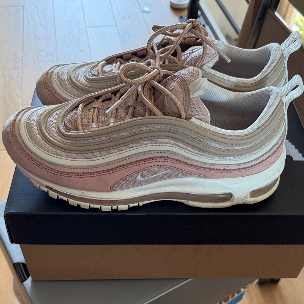 Nike Air Max 97 in Pink and Cream Tones